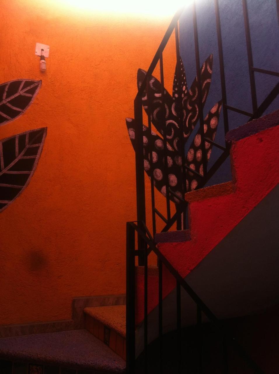 Del Color Inn