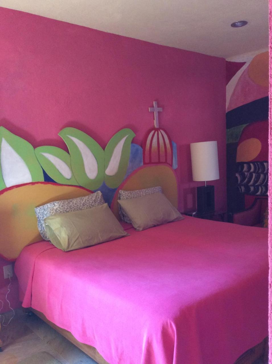 Del Color Inn